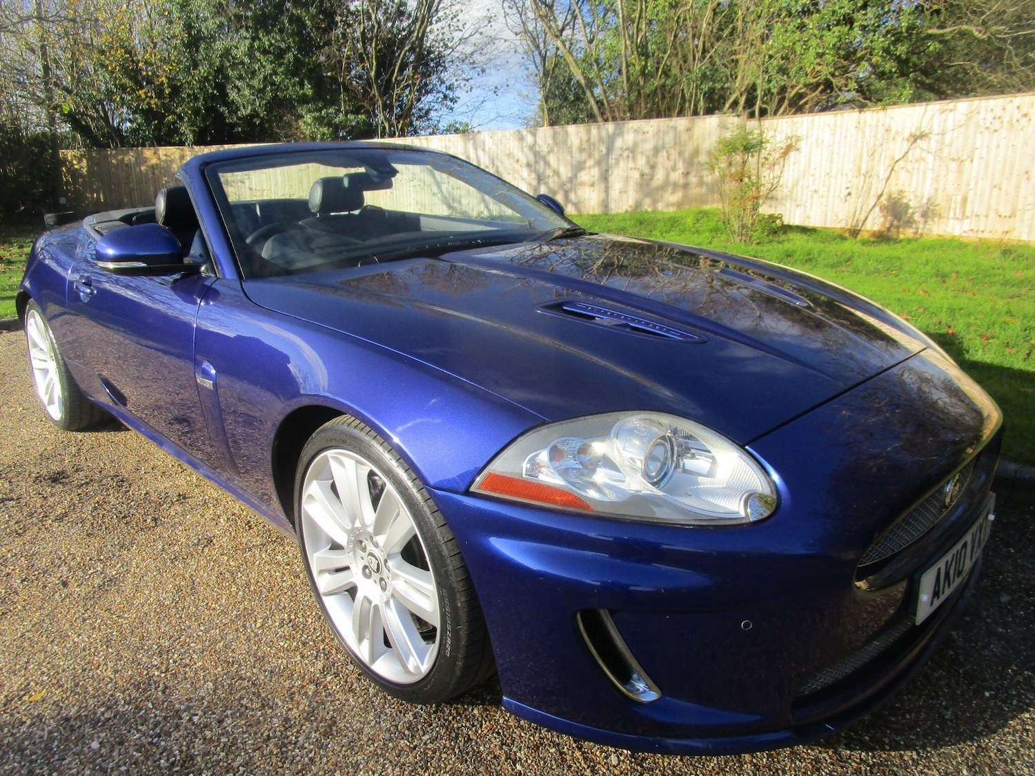 Used Jaguar XK 2010 for sale - 76632948: Photo 2