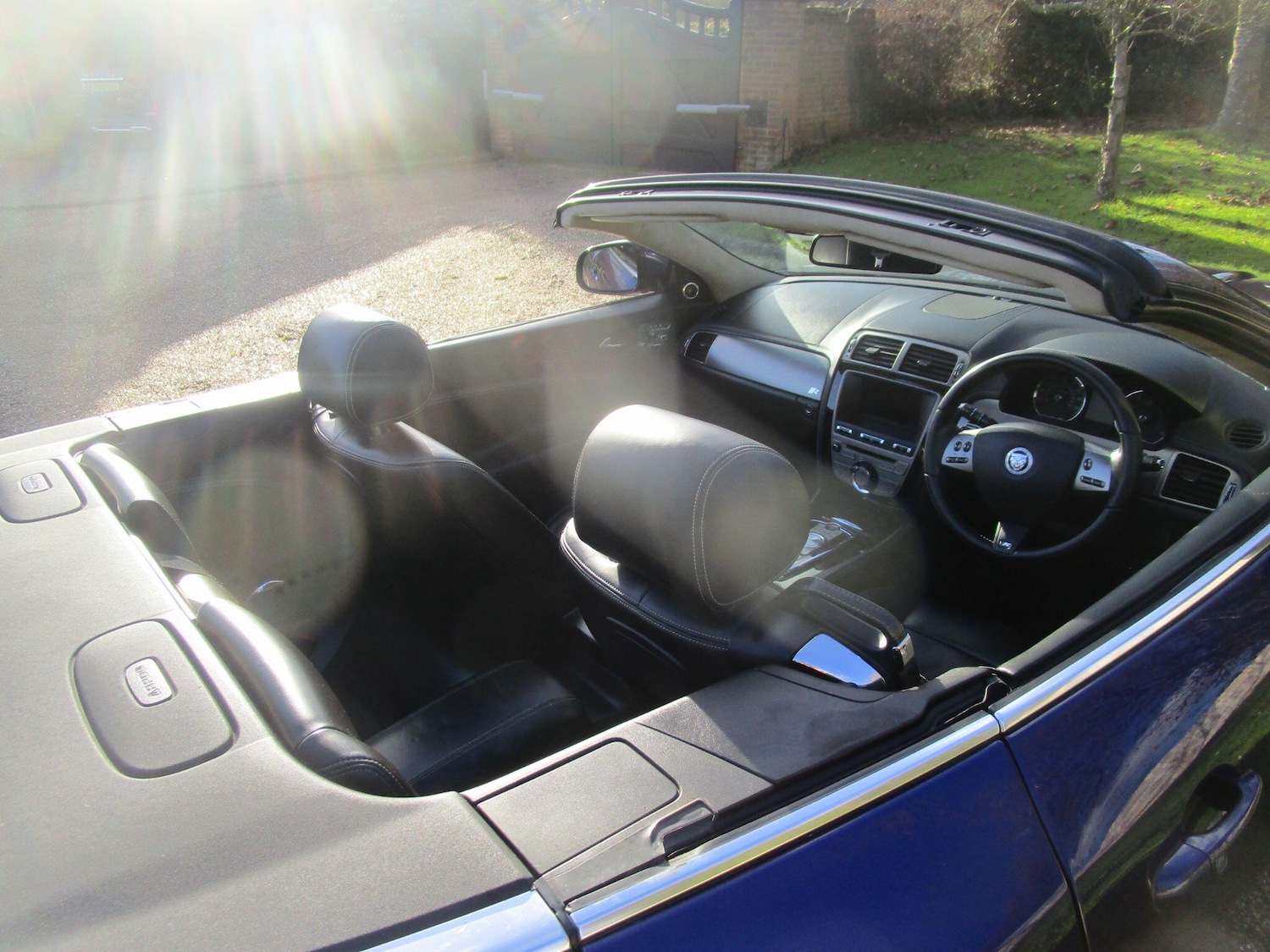 Used Jaguar XK 2010 for sale - 76632948: Photo 33