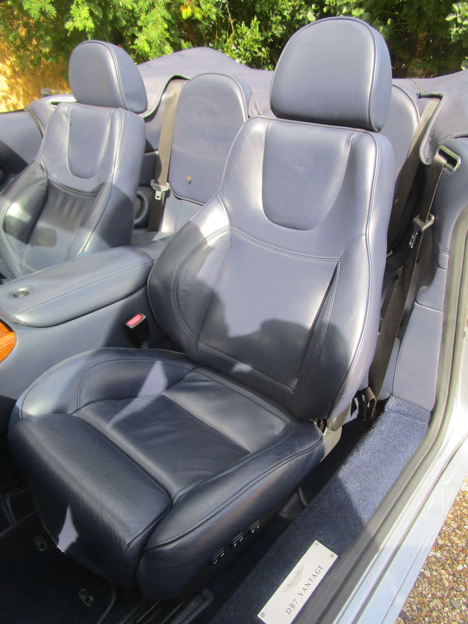 Used Aston Martin DB7 2004 for sale - 77838942: Photo 31