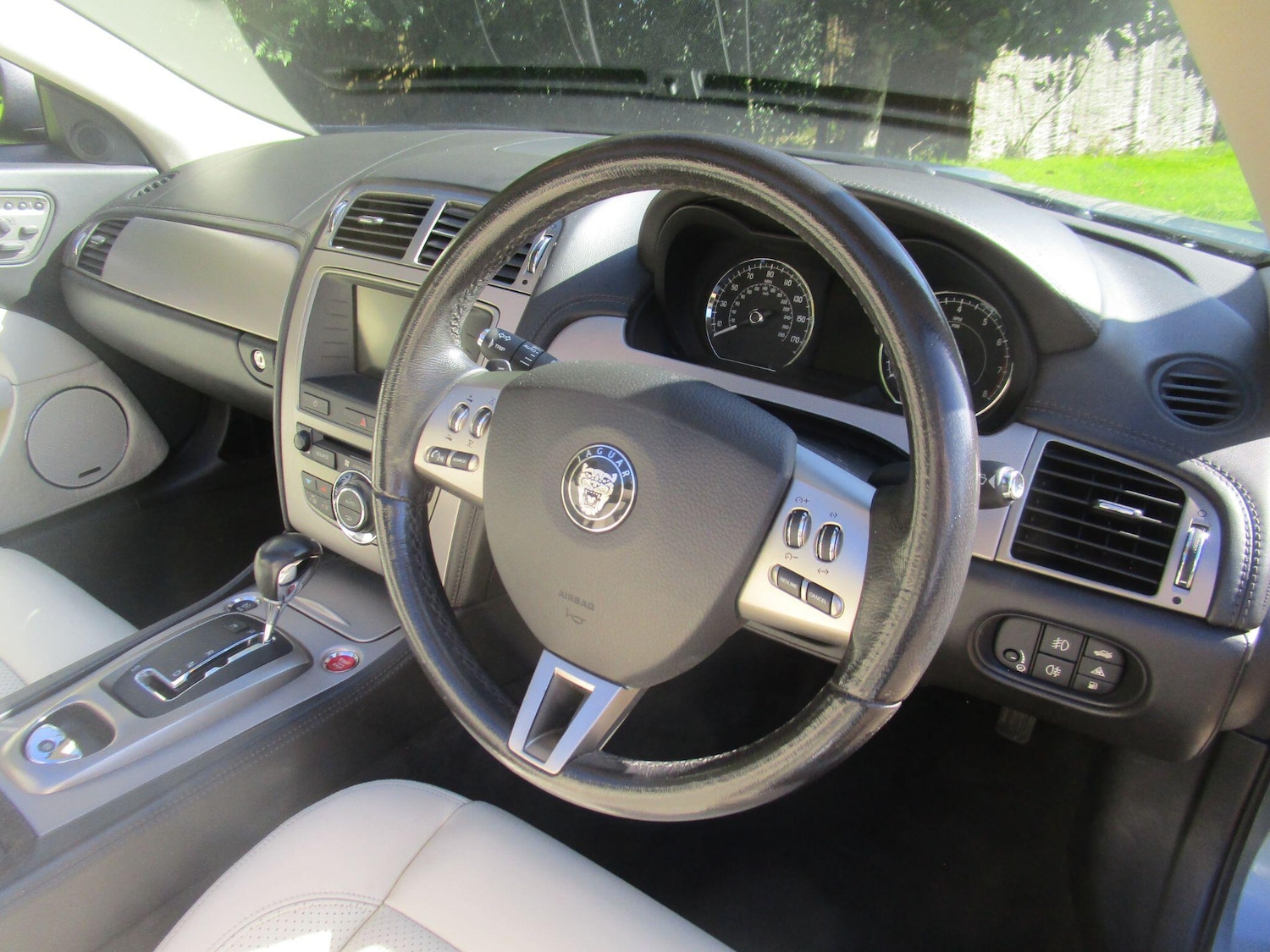 Used Jaguar XK 2006 for sale - 76042619: Photo 13