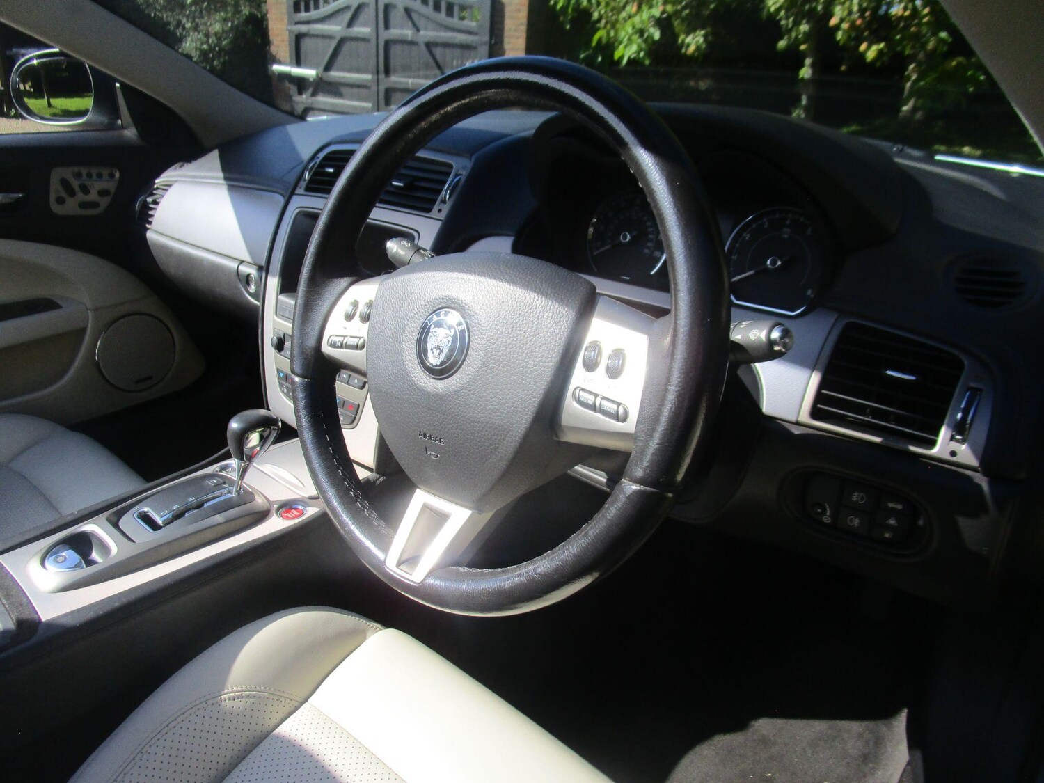 Used Jaguar XK 2006 for sale - 76042619: Photo 35