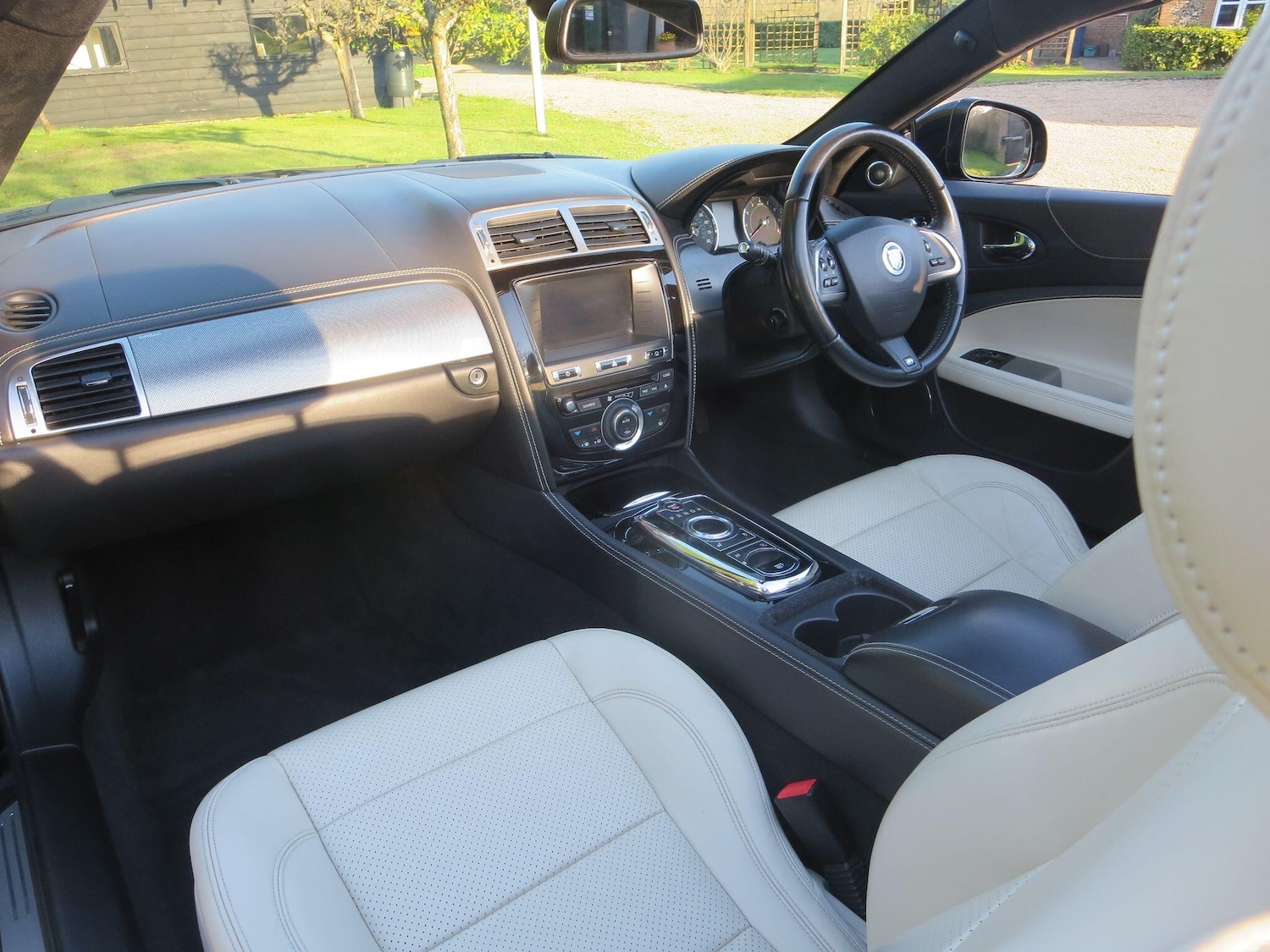 Used Jaguar XK 2012 for sale - 78170540: Photo 20