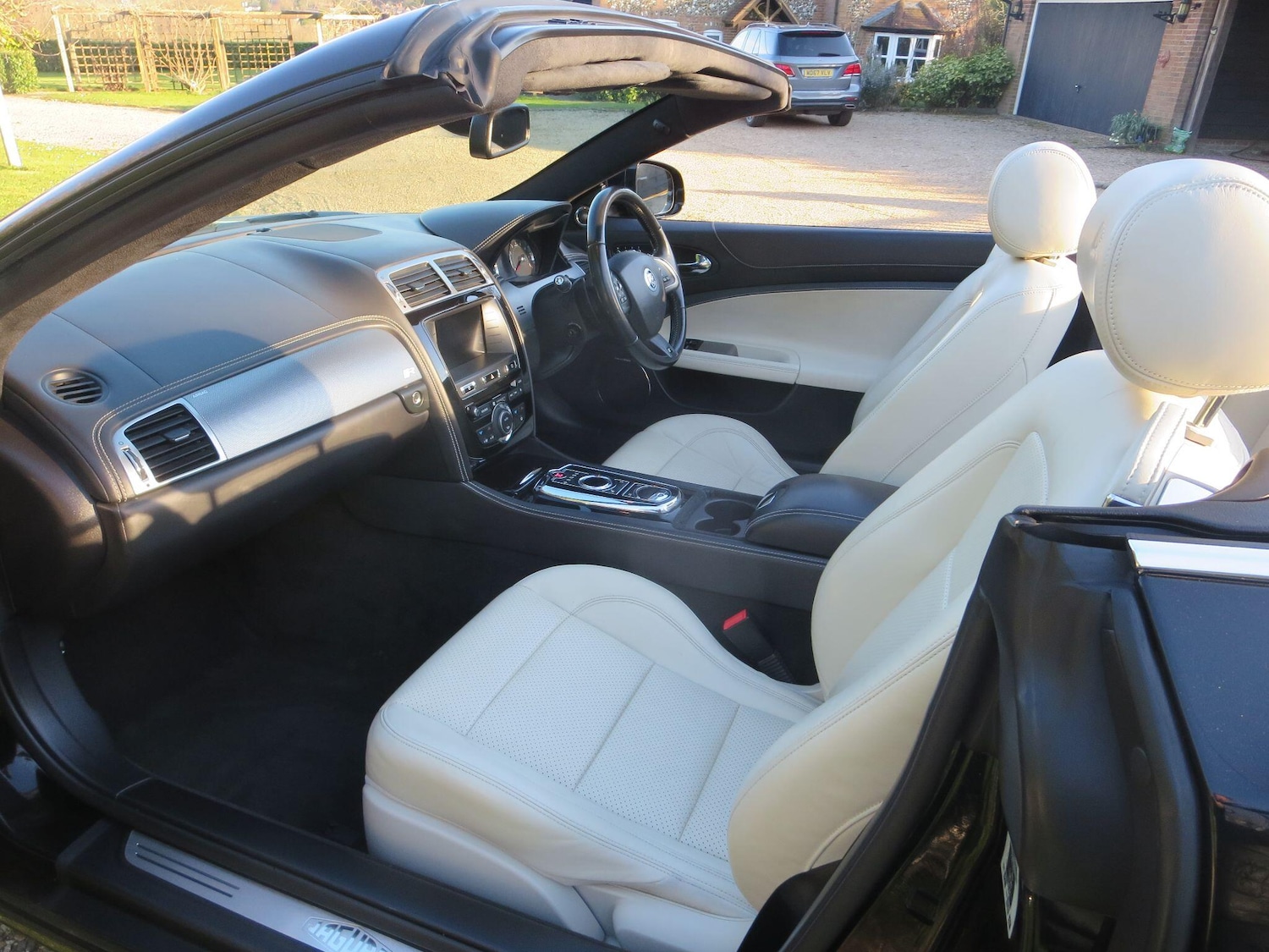 Used Jaguar XK 2012 for sale - 78170540: Photo 21