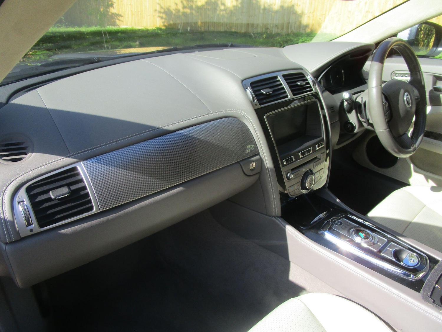 Used Jaguar XK 2012 for sale - 78170540: Photo 24