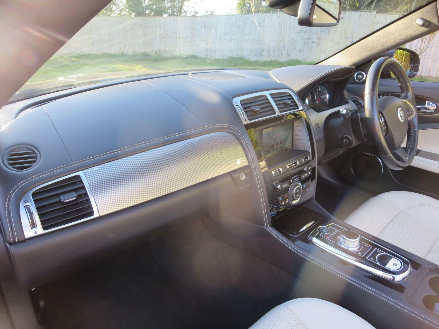 Used Jaguar XK 2012 for sale - 78170540: Photo 33