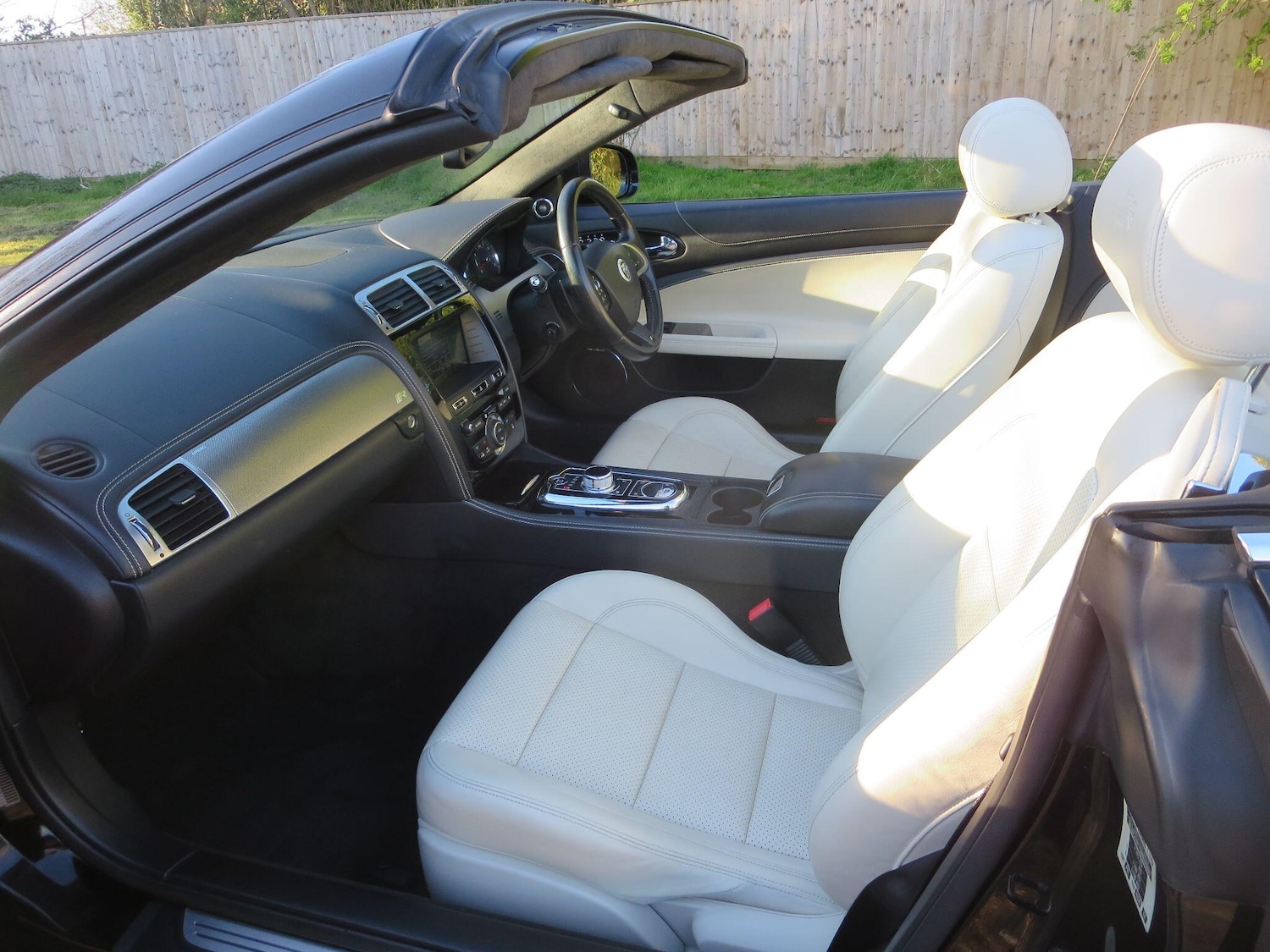 Used Jaguar XK 2012 for sale - 78170540: Photo 35