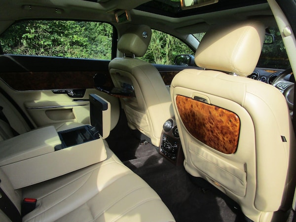 Used Jaguar XJ 2010 for sale - 75311487: Photo 14