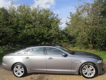 Used Jaguar XJ 2010 for sale - 75311487: Photo