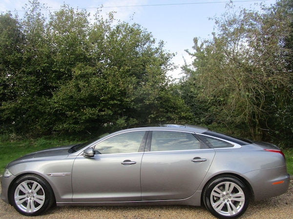 Used Jaguar XJ 2010 for sale - 75311487: Photo 23