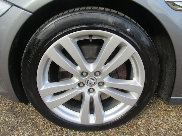 Used Jaguar XJ 2010 for sale - 75311487: Photo 24