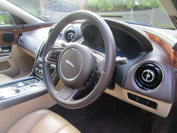 Used Jaguar XJ 2010 for sale - 75311487: Photo 34