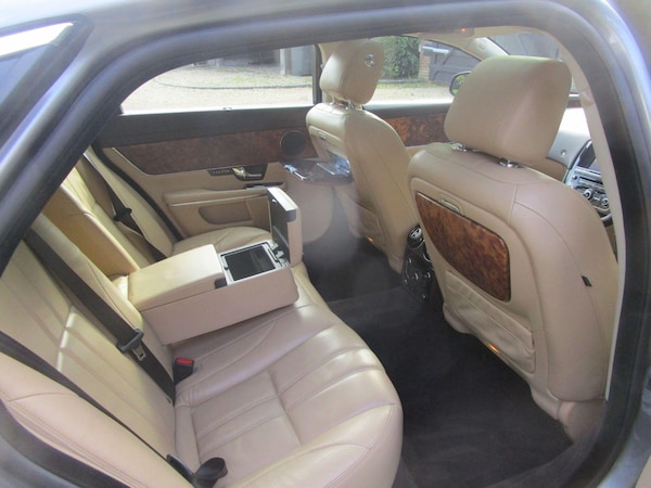 Used Jaguar XJ 2010 for sale - 75311487: Photo 37