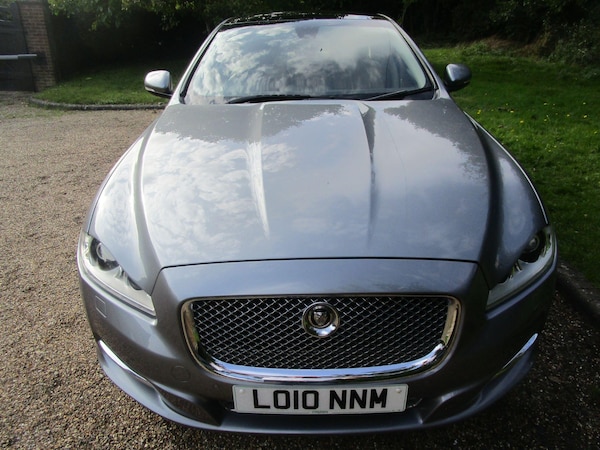 Used Jaguar XJ 2010 for sale - 75311487: Photo 5