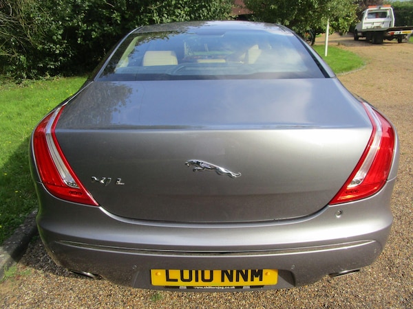 Used Jaguar XJ 2010 for sale - 75311487: Photo 7