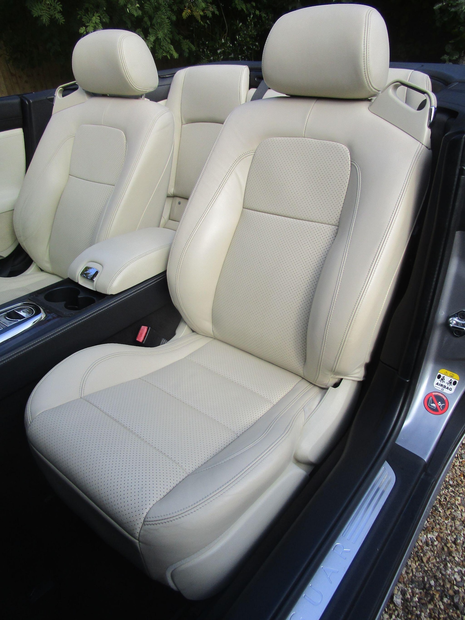 Used Jaguar XK 2010 for sale - 76511869: Photo 33