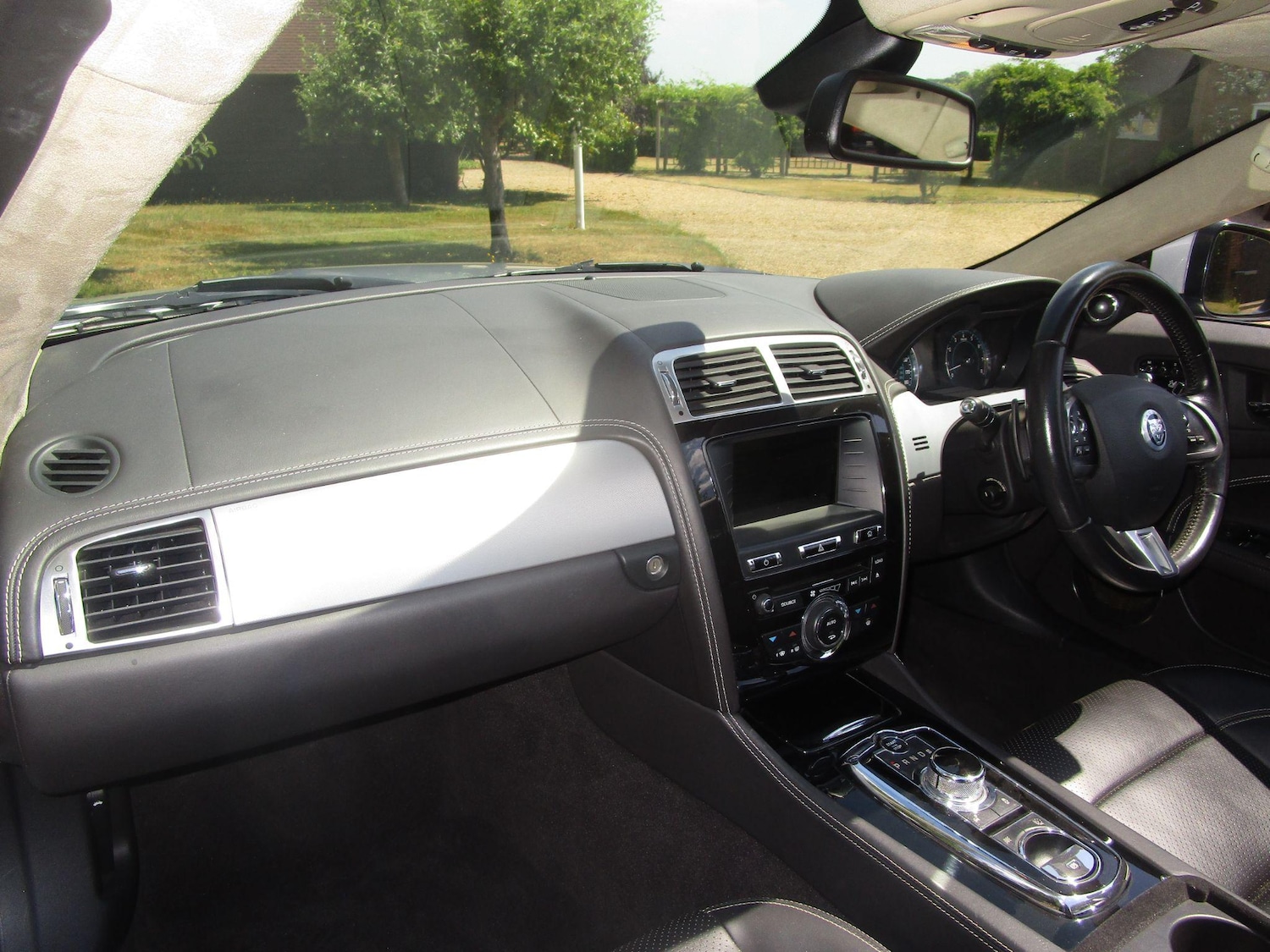 Used Jaguar XK 2011 for sale - 77155946: Photo 15