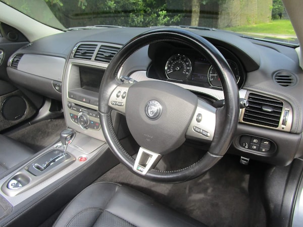 Used Jaguar XKR 2006 for sale - 75318979: Photo 13