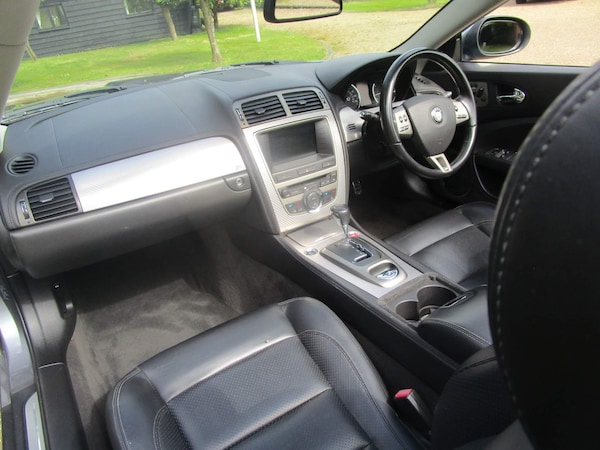 Used Jaguar XKR 2006 for sale - 75318979: Photo 17