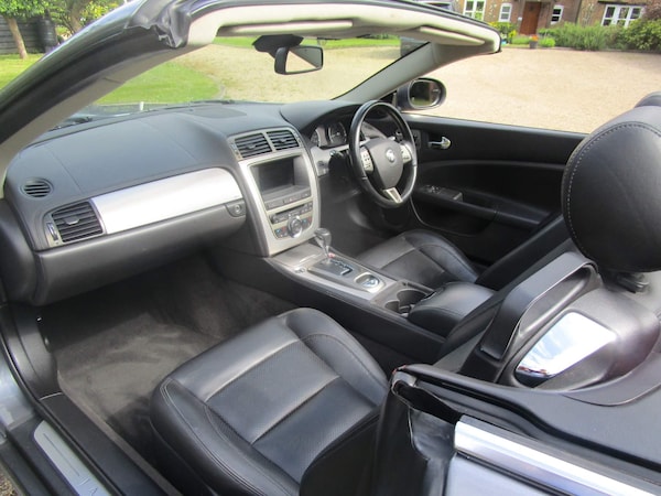Used Jaguar XKR 2006 for sale - 75318979: Photo 19