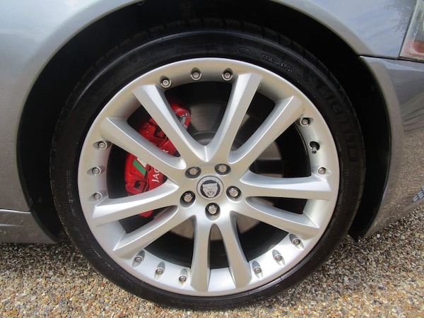 Used Jaguar XKR 2006 for sale - 75318979: Photo 5