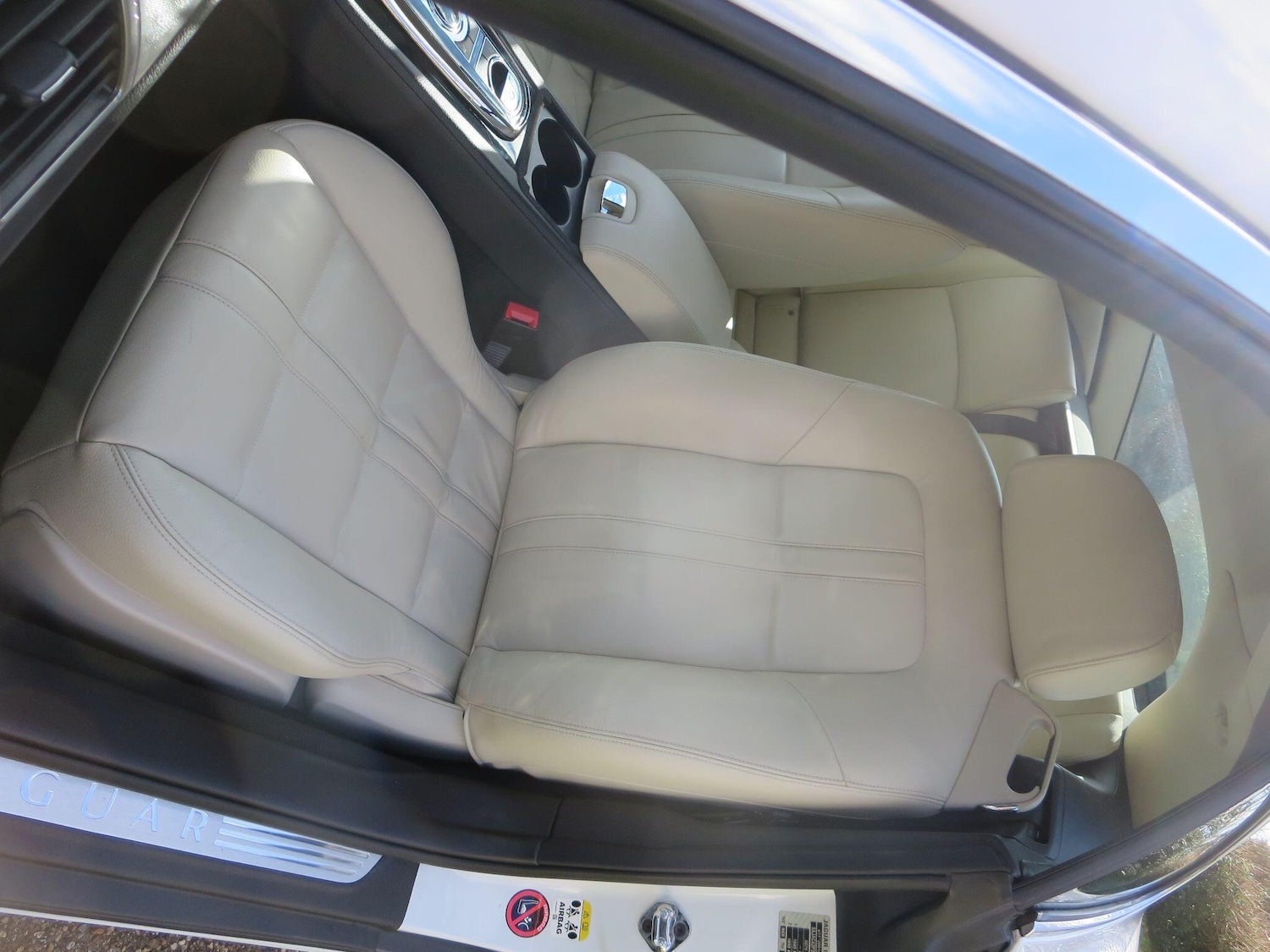 Used Jaguar XK 2012 for sale - 77839118: Photo 15