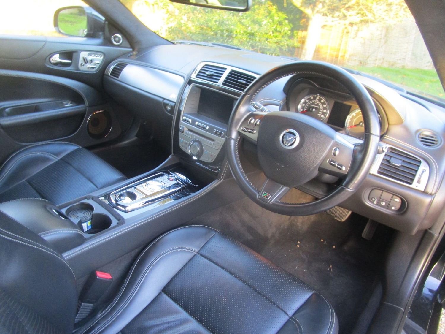 Used Jaguar XK 2010 for sale - 76995951: Photo 9