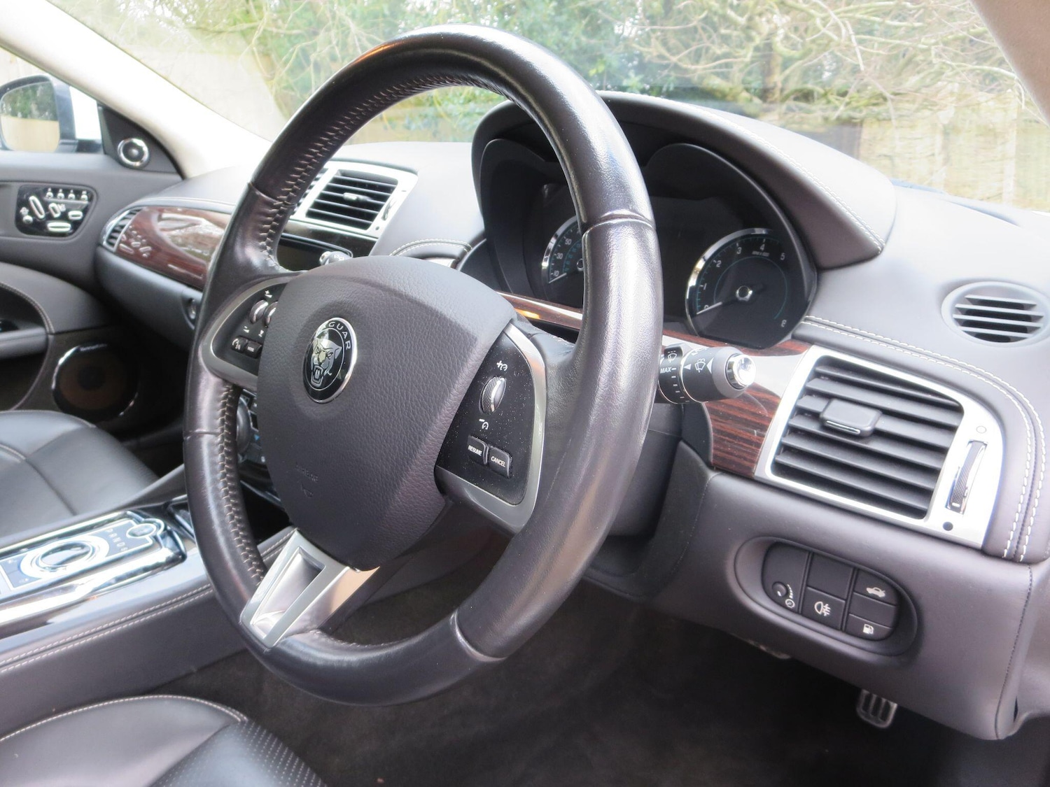 Used Jaguar XK 2014 for sale - 77411628: Photo 9