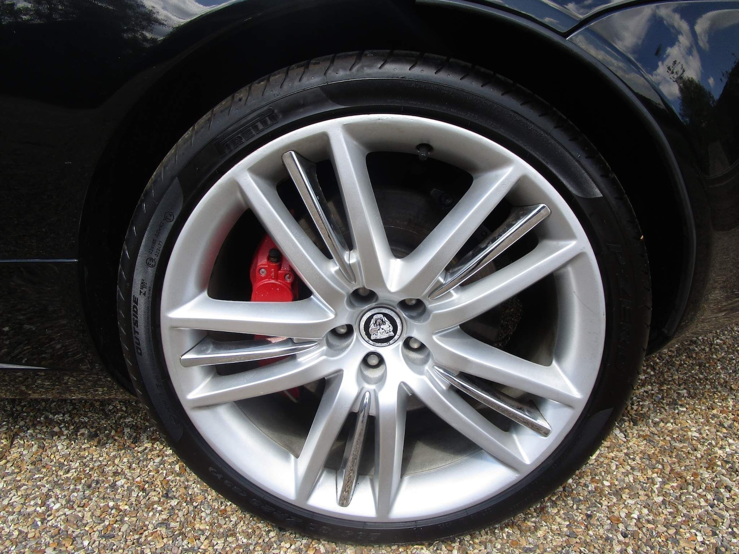 Used Jaguar XKR 2010 for sale - 76989409: Photo 20