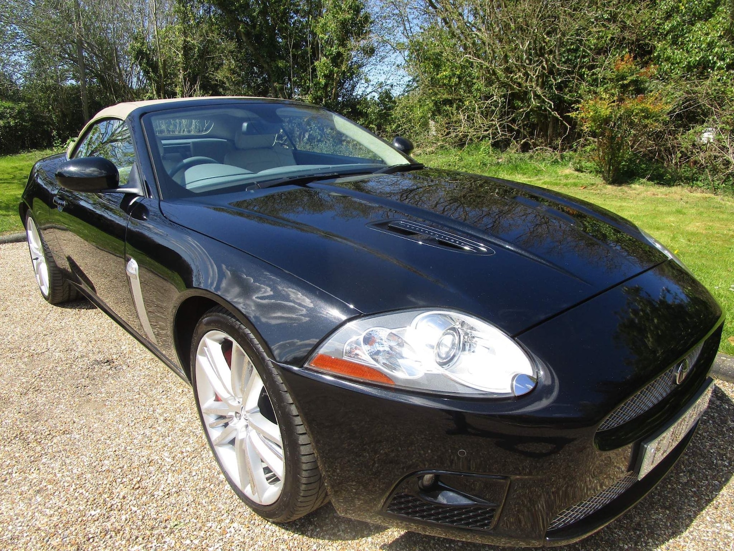 Used Jaguar XKR 2010 for sale - 76989409: Photo 3