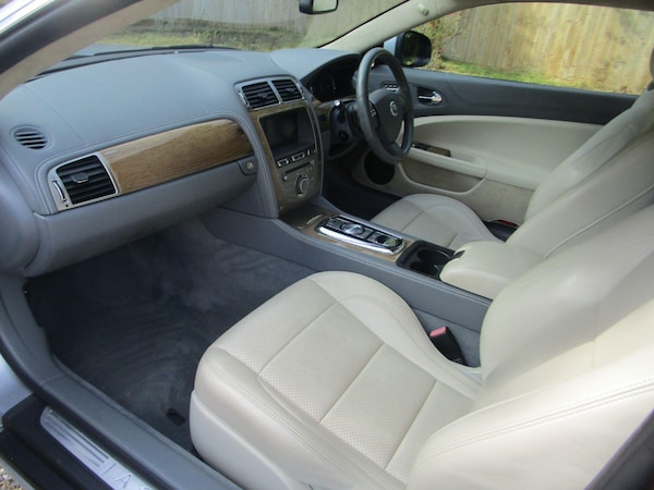 Used Jaguar XK 2010 for sale - 75728857: Photo 22