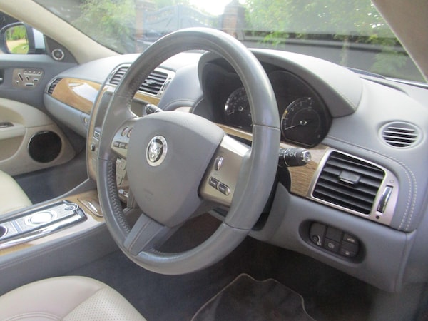 Used Jaguar XK 2010 for sale - 75728857: Photo 27