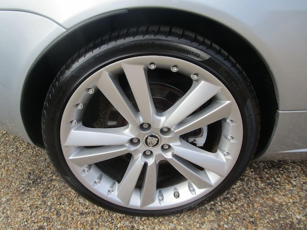 Used Jaguar XK 2010 for sale - 75728857: Photo 3