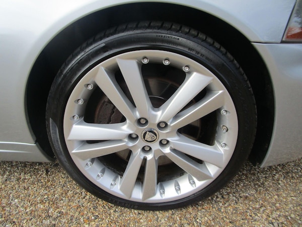 Used Jaguar XK 2010 for sale - 75728857: Photo 4