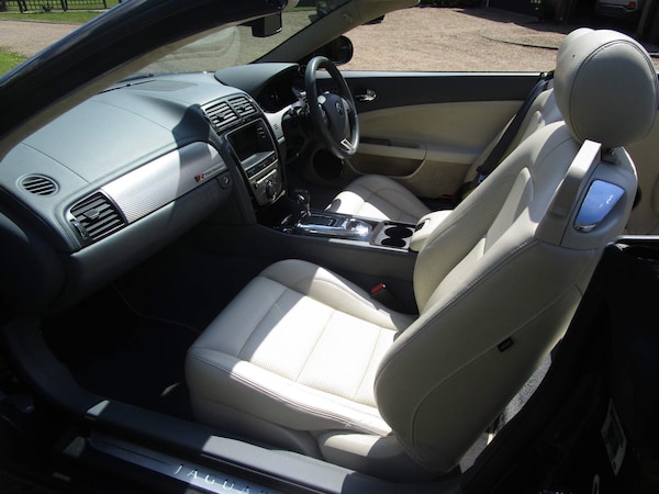 Used Jaguar XKR 2010 for sale - 74455548: Photo 17