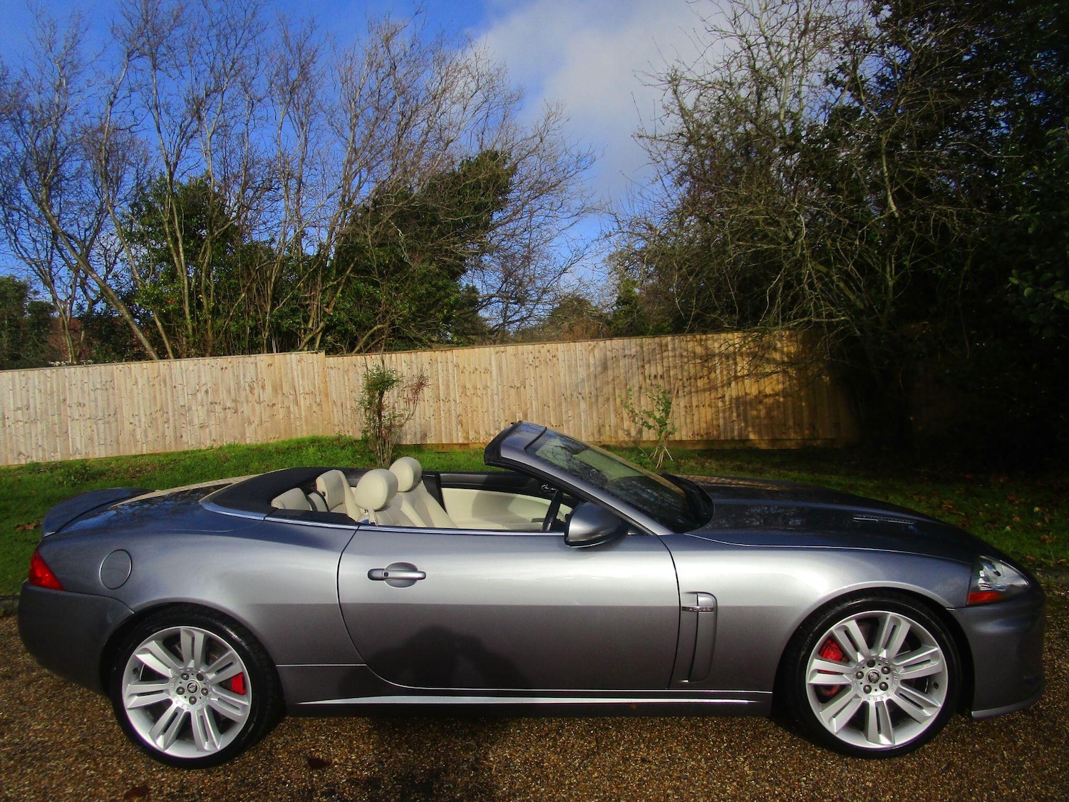 Used Jaguar XK 2010 for sale - 76752885: Photo 1