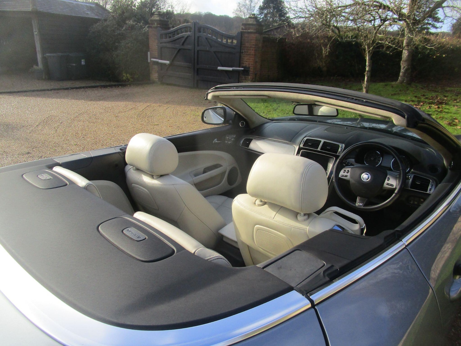Used Jaguar XK 2010 for sale - 76752885: Photo 33