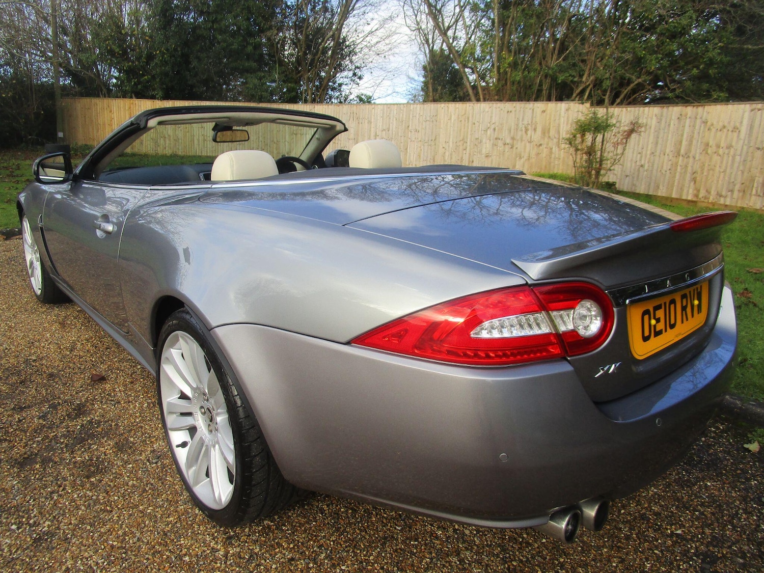 Used Jaguar XK 2010 for sale - 76752885: Photo 5