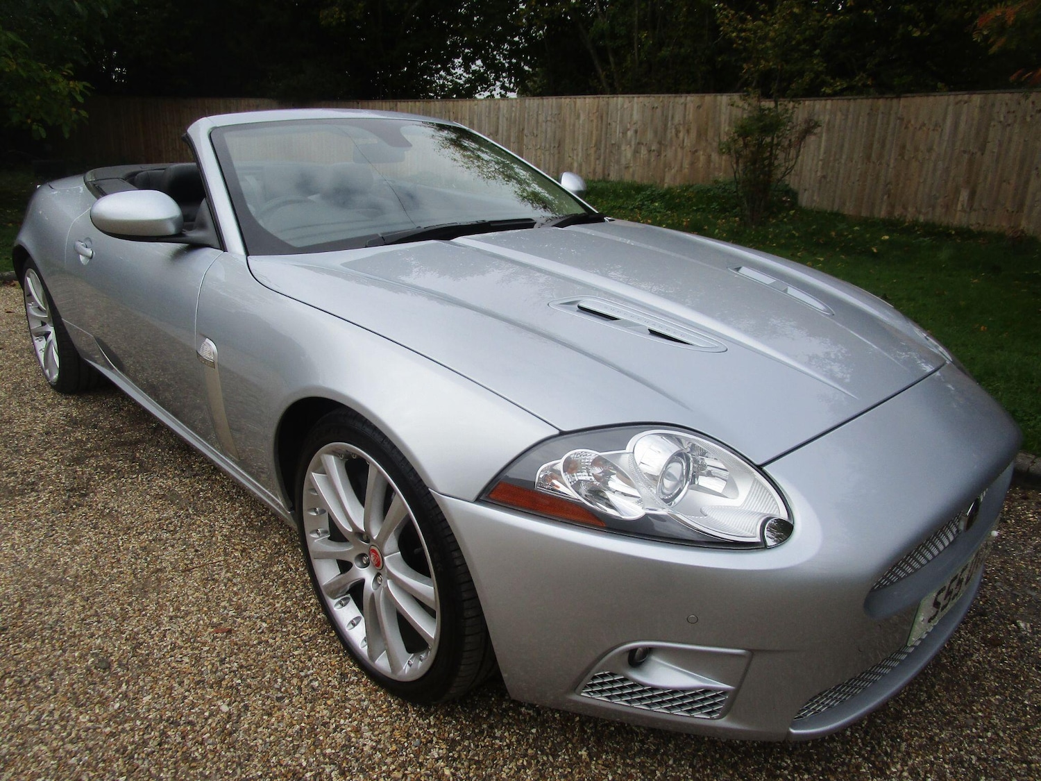 Used Jaguar XKR 2007 for sale - 76294461: Photo 2