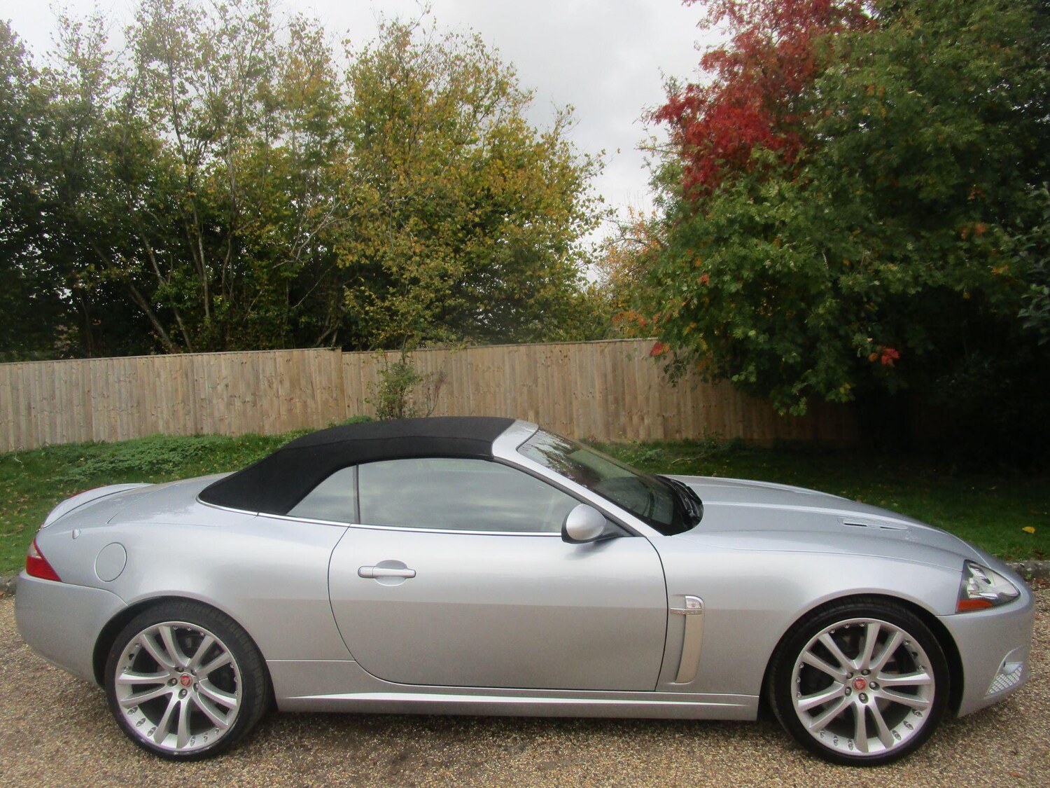 Used Jaguar XKR 2007 for sale - 76294461: Photo 3