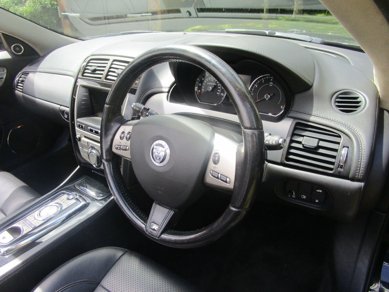 Used Jaguar XK 2009 for sale - 76801835: Photo 28