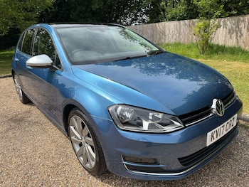 Used Volkswagen Golf 2017 for sale - 78742056: Photo