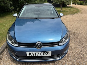 Used Volkswagen Golf 2017 for sale - 78742056: Photo