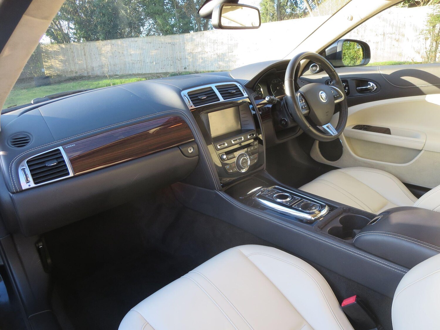 Used Jaguar XK 2011 for sale - 77524746: Photo 25