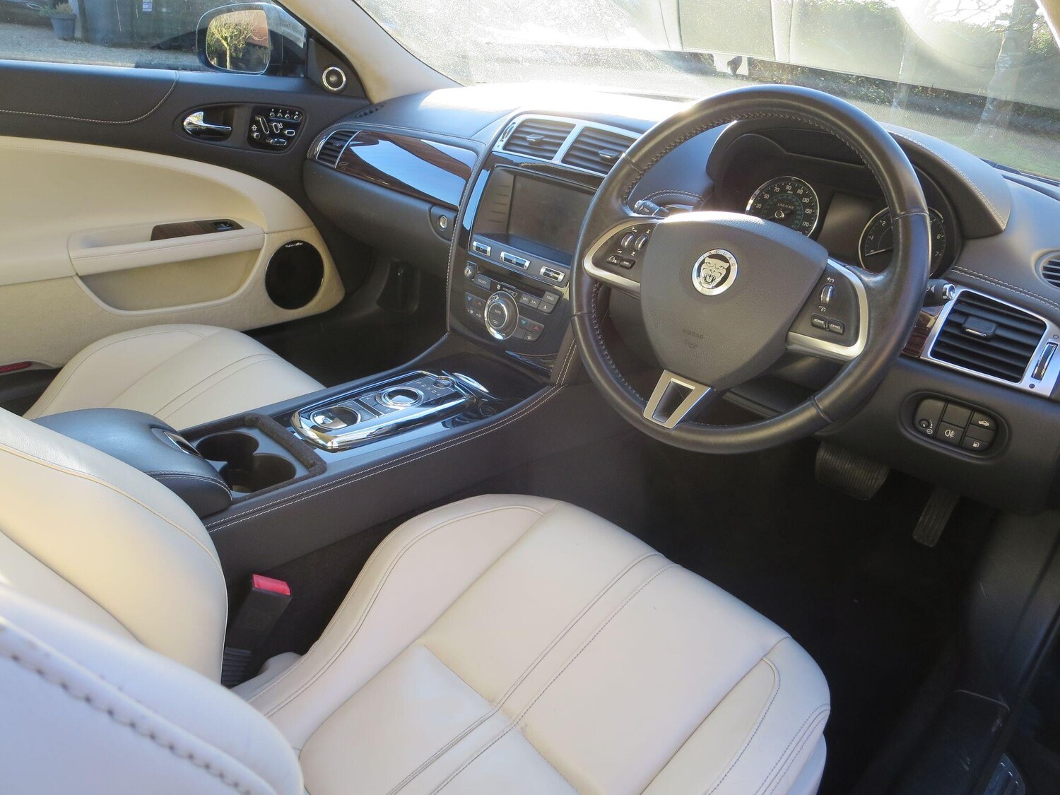 Used Jaguar XK 2011 for sale - 77524746: Photo 28