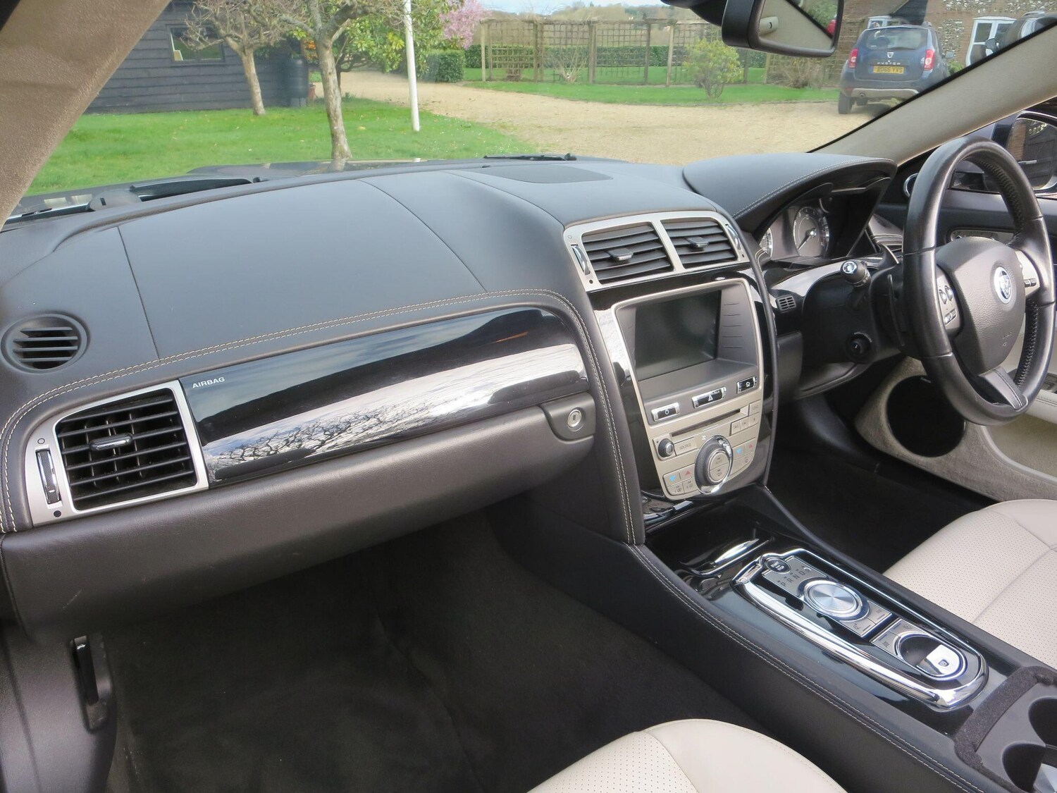 Used Jaguar XK 2011 for sale - 77838596: Photo 16