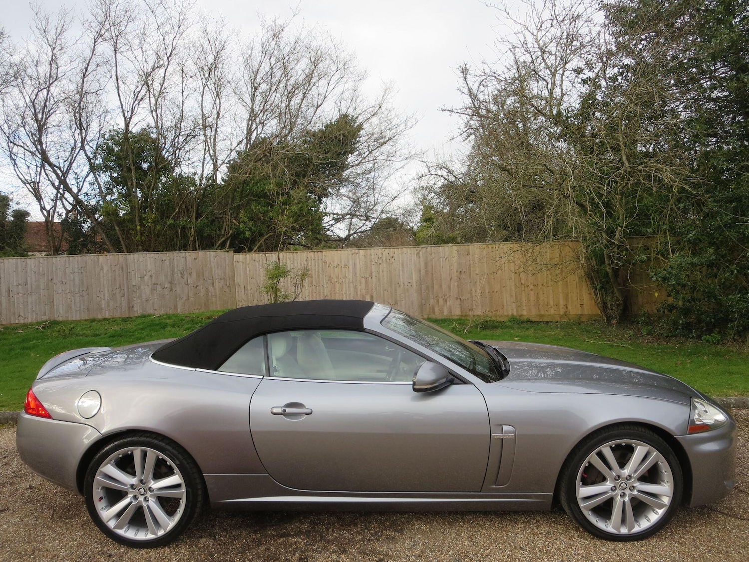 Used Jaguar XK 2011 for sale - 77838596: Photo 3