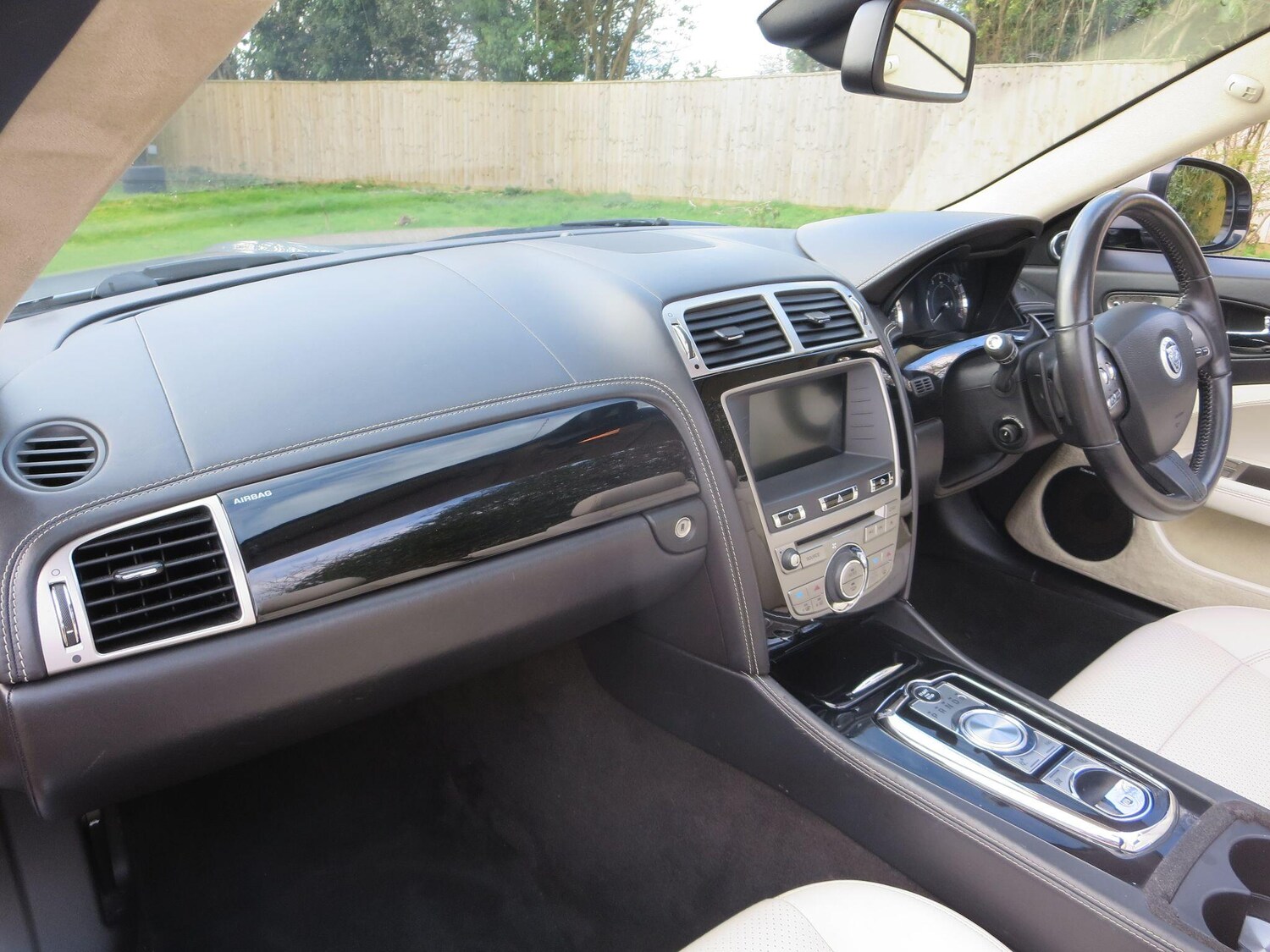 Used Jaguar XK 2011 for sale - 77838596: Photo 30