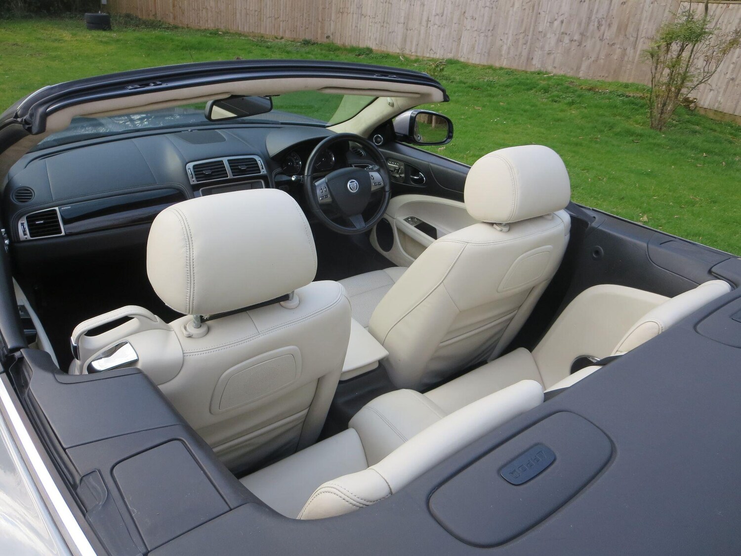 Used Jaguar XK 2011 for sale - 77838596: Photo 34