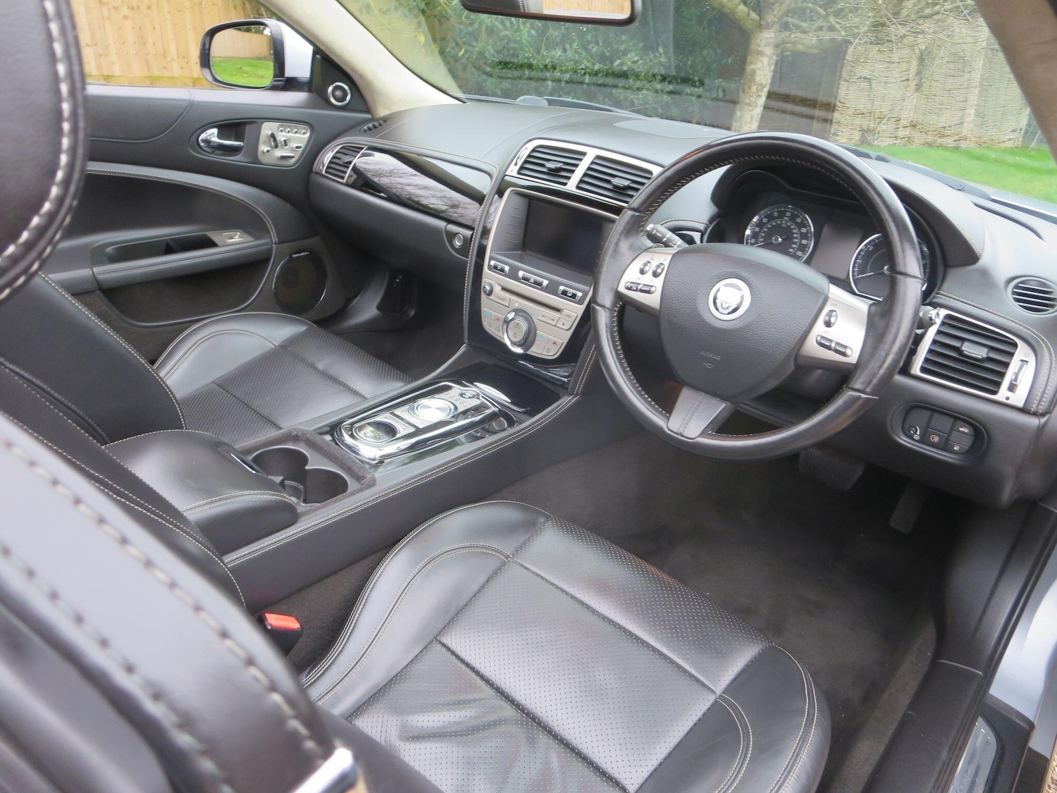 Used Jaguar XK 2010 for sale - 77853548: Photo 14