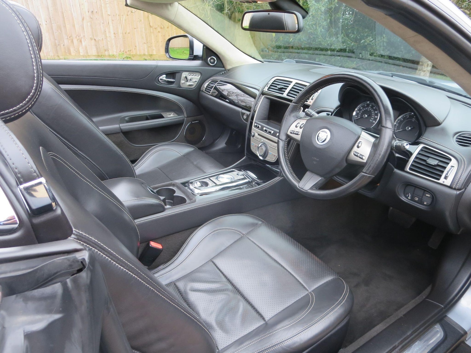 Used Jaguar XK 2010 for sale - 77853548: Photo 15